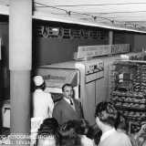 Uno snack esplosivo, consumato rigidamente caldo, che venne ideato nel 1954 dal 20enne Tommaso De Nicol�, figlio di Vincenzo, mercante di Bari Vecchia che operava nel settore alimentare